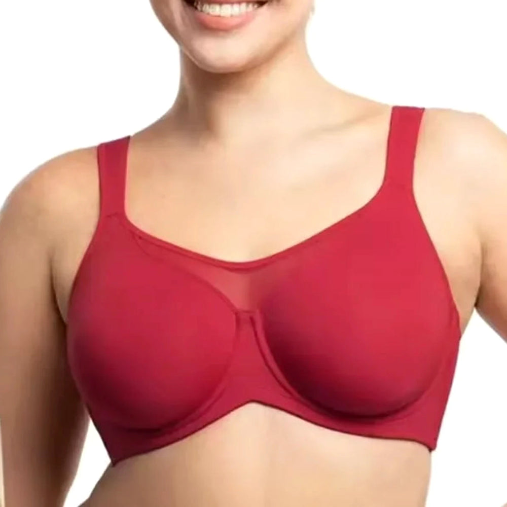Lovelle Skin Support in wine red on a smiling model: high centre panel and wide straps